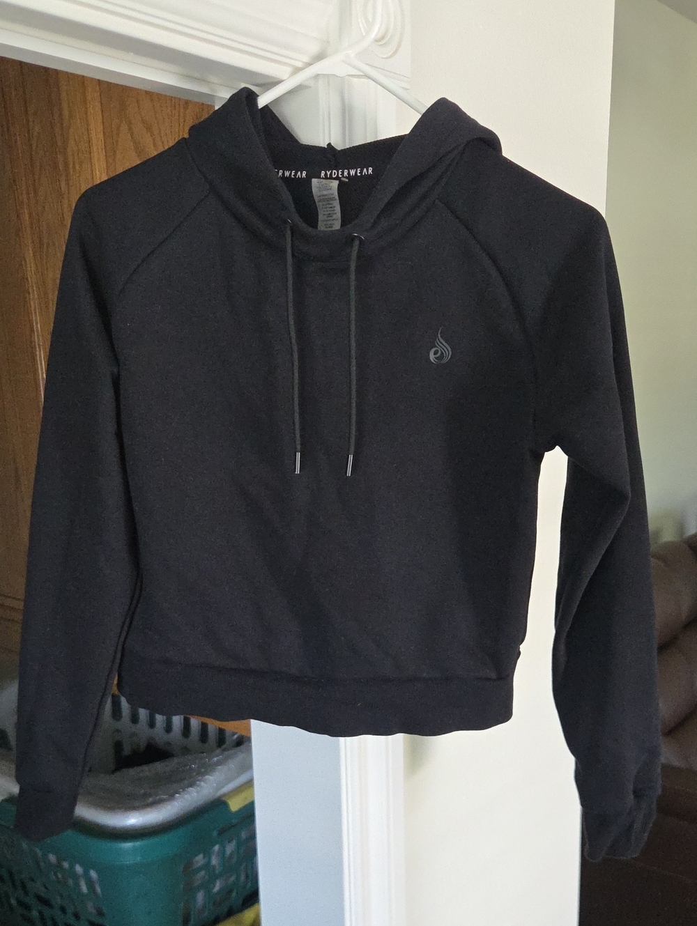Ryderwear Black Women's Cropped Hooded Sweatshirt